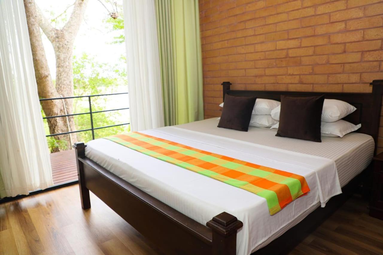 Life Of Leisure Wilpattu Villa Pahala Maragahawewa Exterior photo