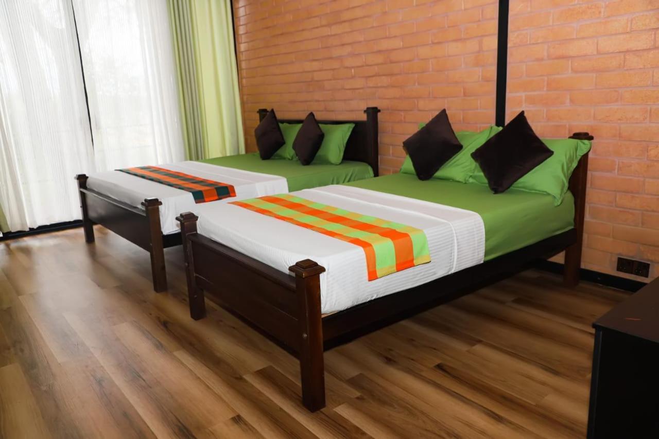 Life Of Leisure Wilpattu Villa Pahala Maragahawewa Exterior photo