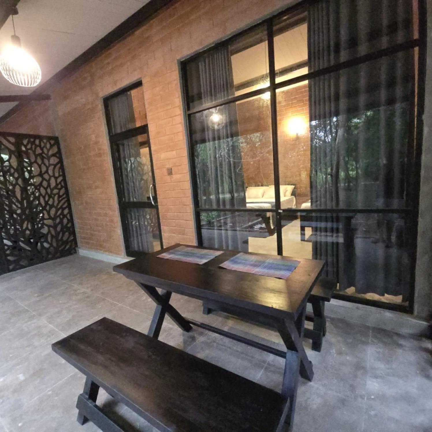 Life Of Leisure Wilpattu Villa Pahala Maragahawewa Exterior photo